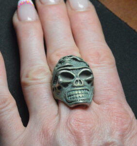 Weathered Skull Ring