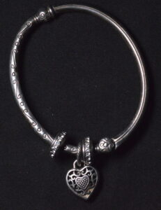 Sterling Silver Bracelet .925 w/ Silver Heart (Beautiful Vintage Piece of Jewelry)